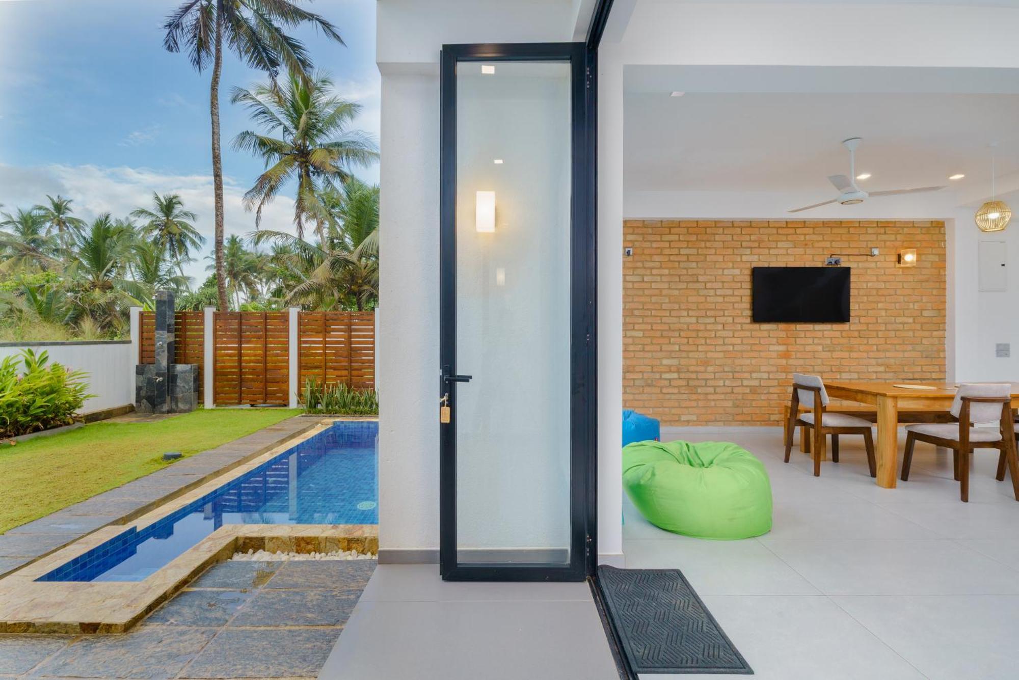 Kaas Villas - Entire Two Bedroom Villa With Private Pool & Garden Диквела Екстериор снимка